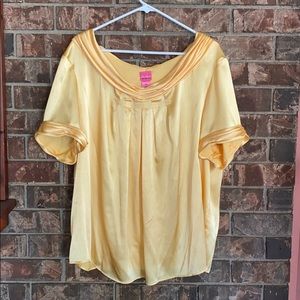 LIKE NEW Du Jour top